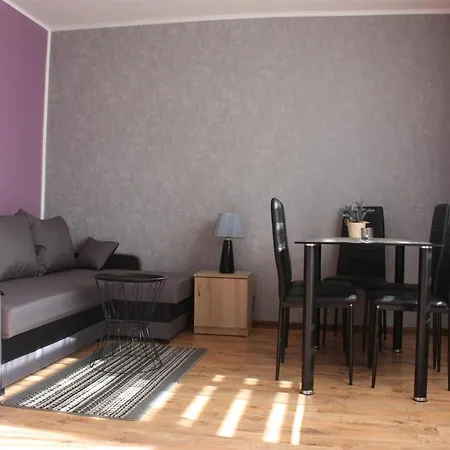 Ugeni, Appartement